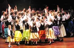 Baile Final ‘Hai un paraíso nos confíns da Terra’.