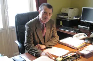Guillermo Brugarolas, en su despacho.
