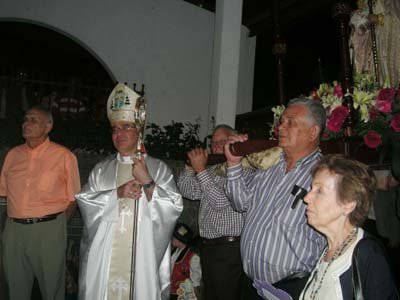  José Antonio Mesa Yanes ‘El Curita’, presidente de la comisión Virgen de Candelaria, monseñor González de Zárate-Salas, Marcos Perdigón y Ángel Rolo.