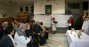  Misa por los socios fallecidos del Centro Cangas del Narcea, en el marco de la celebración de la fiesta patronal del Carmen.