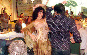 Bárbara Tompson, en un momento del baile social.