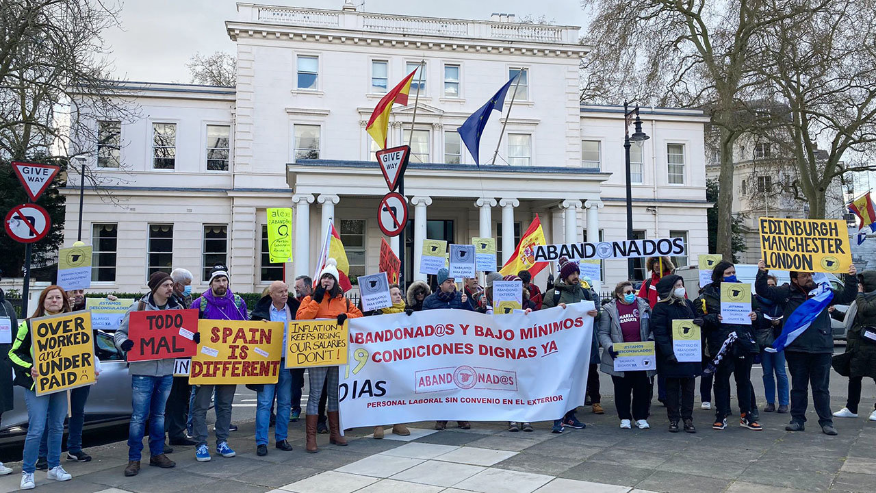 Protesta en Embajada en Londres